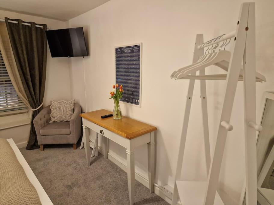 Black Cat Cottage - Central Pickering Grade 2 Listed Cottage エクステリア 写真