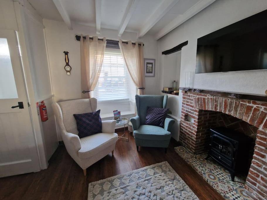 Black Cat Cottage - Central Pickering Grade 2 Listed Cottage エクステリア 写真
